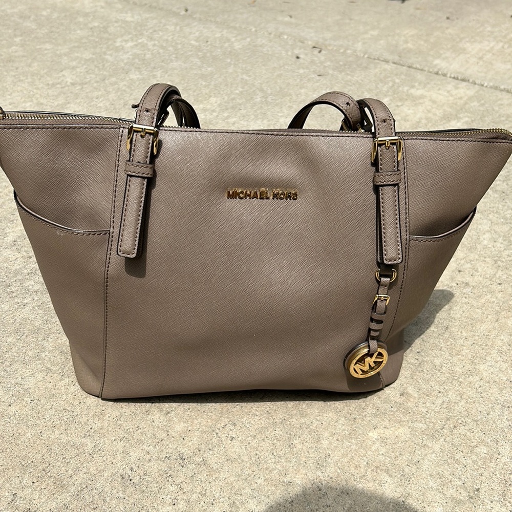 Michael Kors medium leather tote